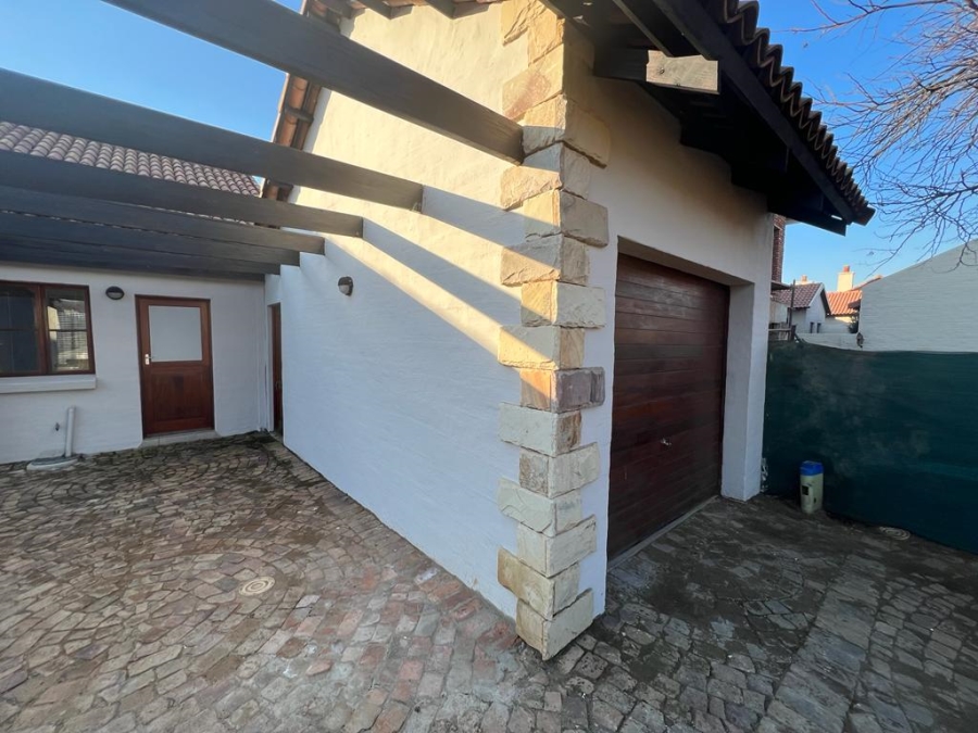 2 Bedroom Property for Sale in La Camargue Private Country Estate North West